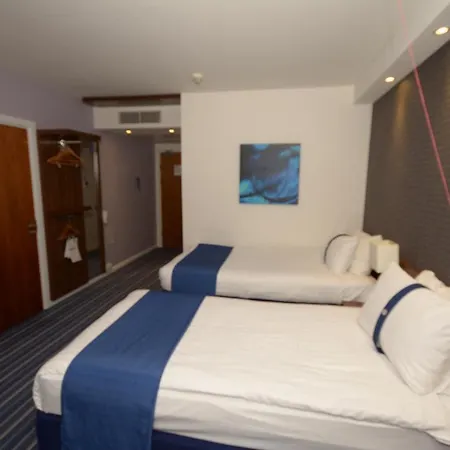 Express Centre By Ihg