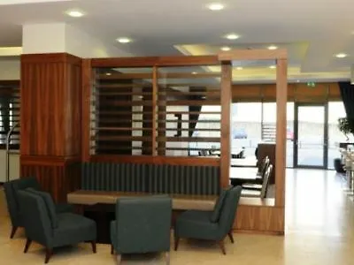 Express Centre By Ihg 3*